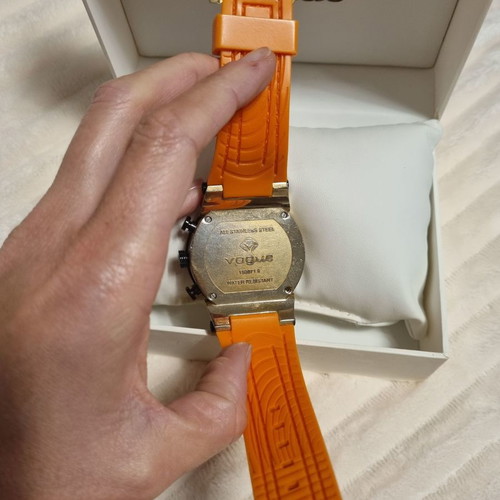 Vogue wristwatch used with chronographs and rubber strap