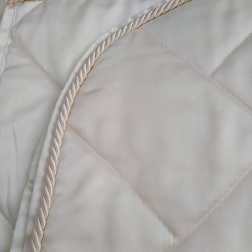 Quilt satin double bed cream without pillowcases