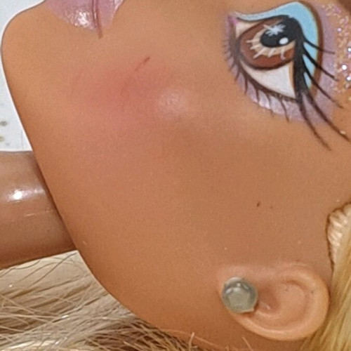 Bratz Ice Champions Vinessa doll used with flaws