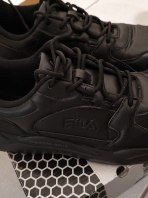 Fila Nano Bionic Memory Foam Athletic Shoes size 45 like new, black