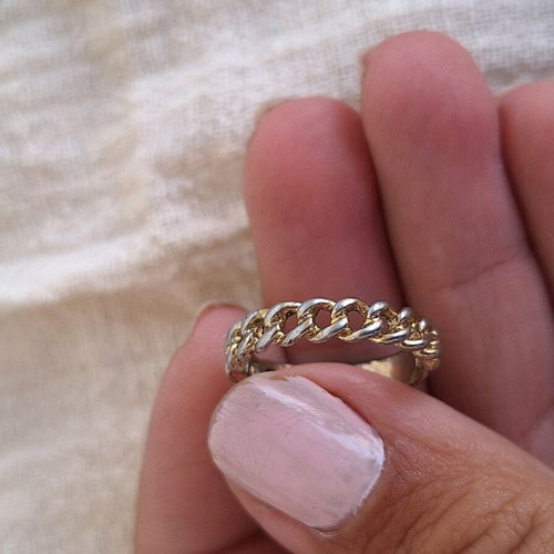 Metal chain ring used, size 8 or 18