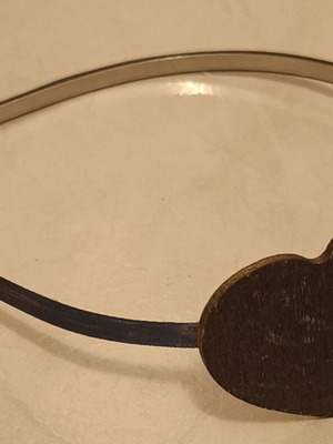 Hairband with heart like new