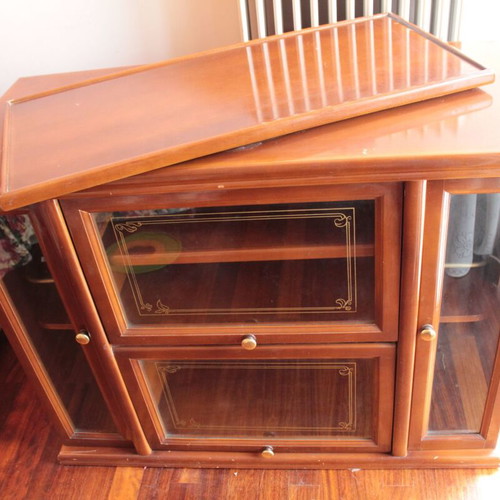 TV and Hi-Fi Cabinet used with bar