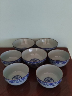Set of 7 Chinese bowls with blue peony decoration