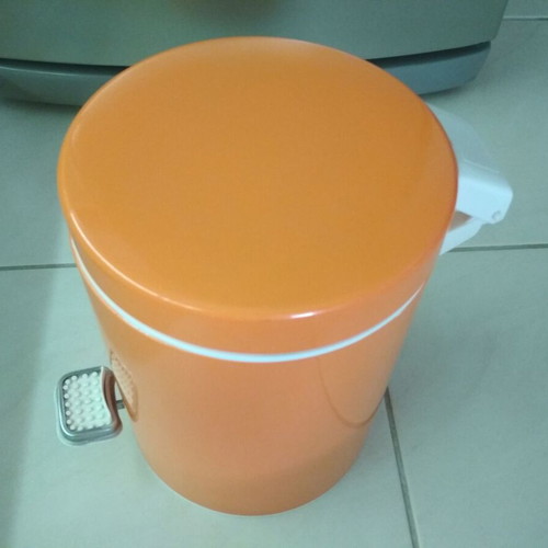 Colorado aluminum bathroom bin 5 liters like new