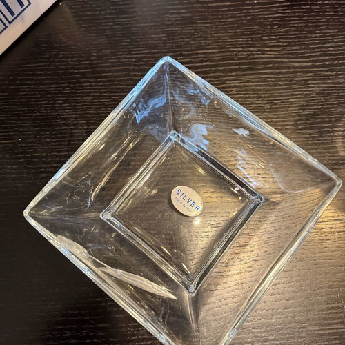 Fountain bowl with silver detail new