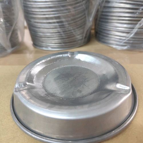 Metal ashtrays unused, pack of 72, shallow