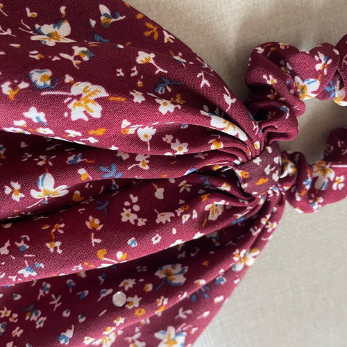 Stradivarius red hair elastic like new