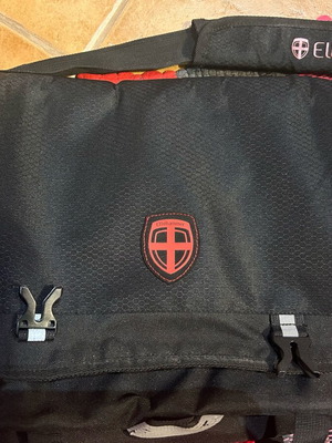 Ellehammer shoulder bag like new, waterproof fabric, black