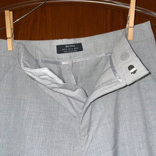 Bershka gray fitted office pants size 38 like new