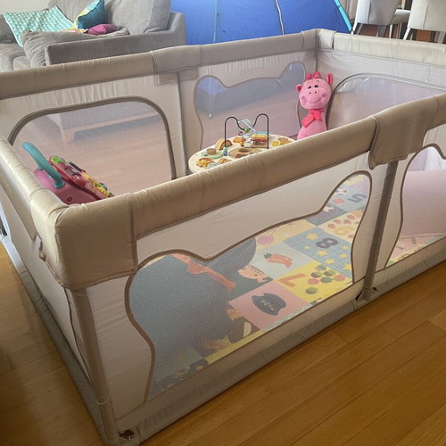 Lionelo Willow XL playpen with large play area