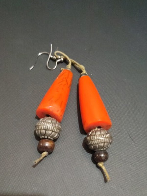 Handmade earrings like new with orange and silver decorative elements