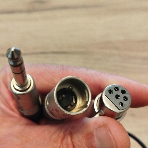Special cable for headphones with microphone like new