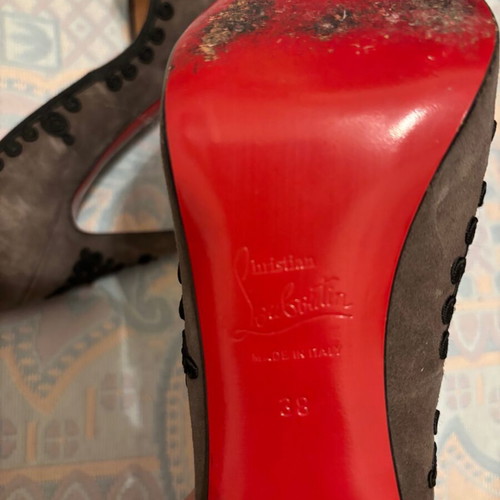 Louboutin shoes like new, size 38