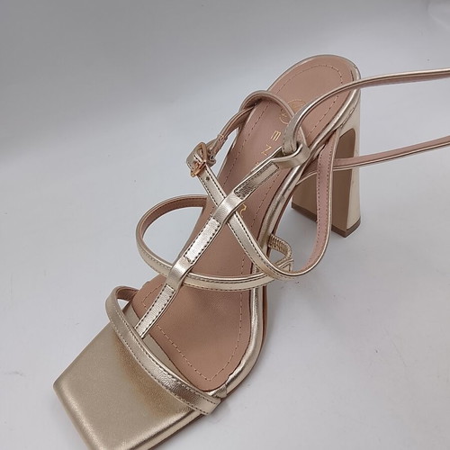 Envie women's sandals like new, size 36, gold