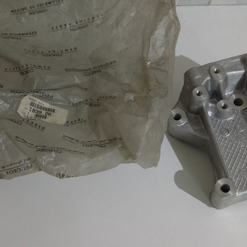Peugeot Right Engine Mount New Genuine Code 1839.26 for 106 205 306 Xsara