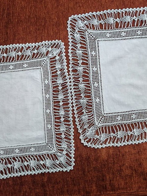 Knitted white napkins like new, set of 2, 41cm x 41cm