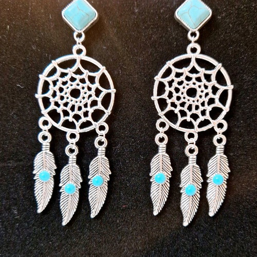 Dreamcatcher earrings new with turquoise stone and silver details