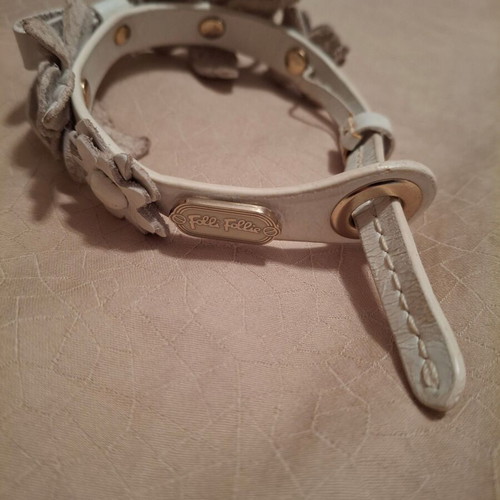 Folli Follie leather bracelet like new, white with flowers