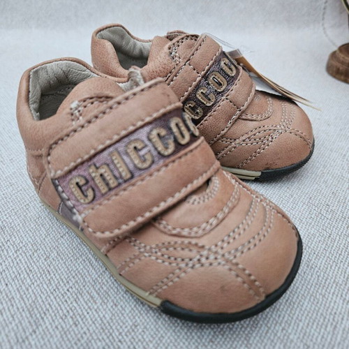 Chicco Gabril leather baby shoes size 18, first steps
