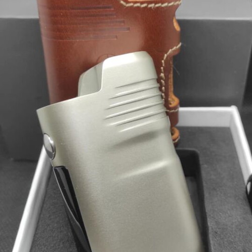 La Petite Box VB22 by Vaponaute like new with original leather case