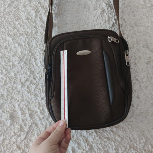 Ανδρικό καφέ τσαντάκι ώμου Samsonite