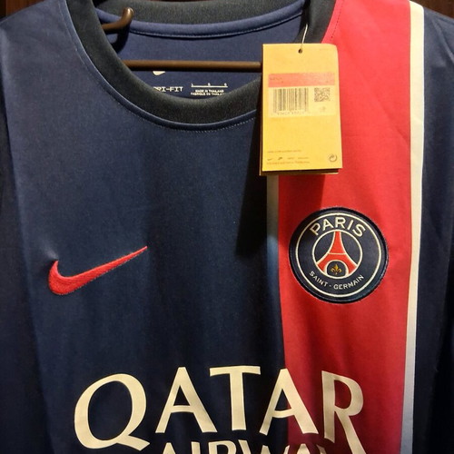 Paris Messi home jersey like new, size Large