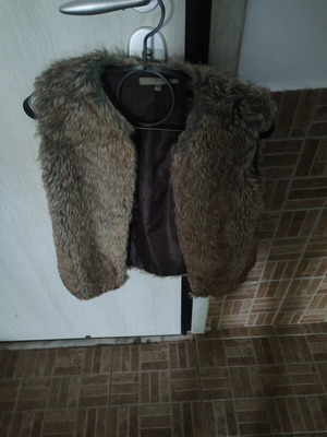 Women's vest with synthetic fur, brown