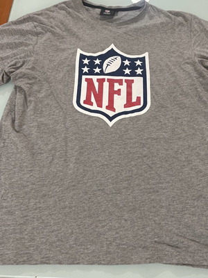 NFL κοντομάνικο μπλουζάκι σαν καινούργιο, μέγεθος Large