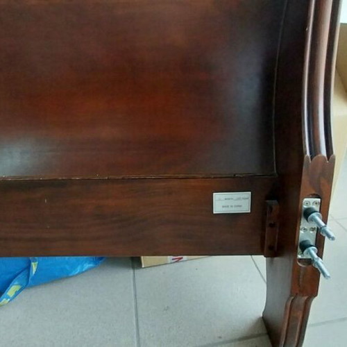 Semi-double American solid wood bed with mattress and base