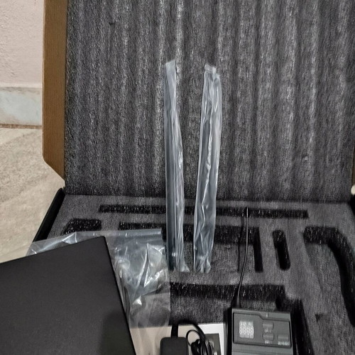 Wireless lapel microphone new in box