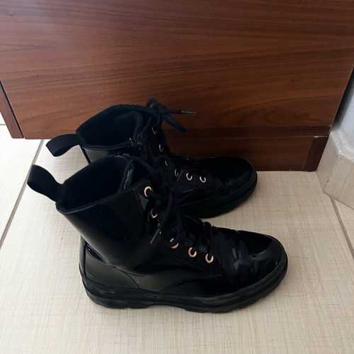 H&M Black Patent Leather Ankle Boots Size 34 Like New