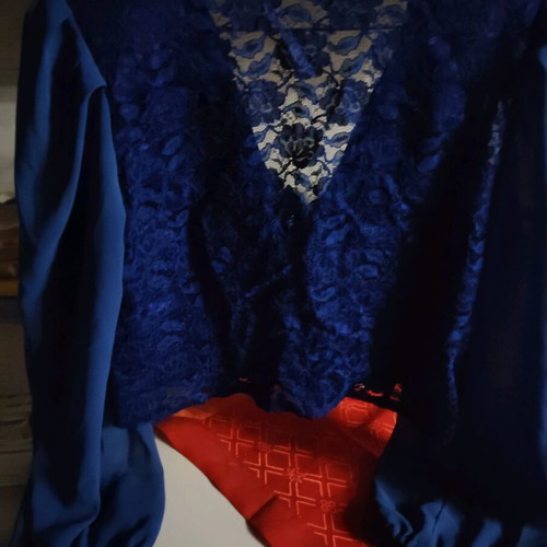 Official lace blouse S/M blue like new