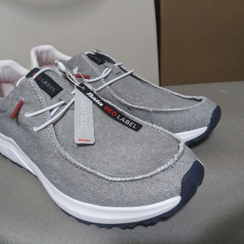 Bata Red Label men's sneakers size 42 grey new