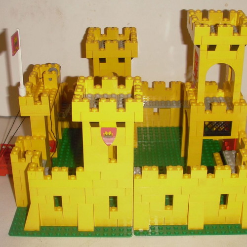 Medieval Castle Lego set No 375 used