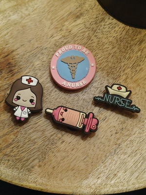 Pins for Crocs nurse set of 4 new, pink multicolor