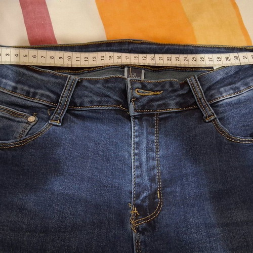 Women's jeans like new, medium size, blue, flare style
