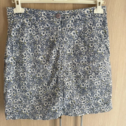 Floral skorts Disney like new, size 38, blue and purple