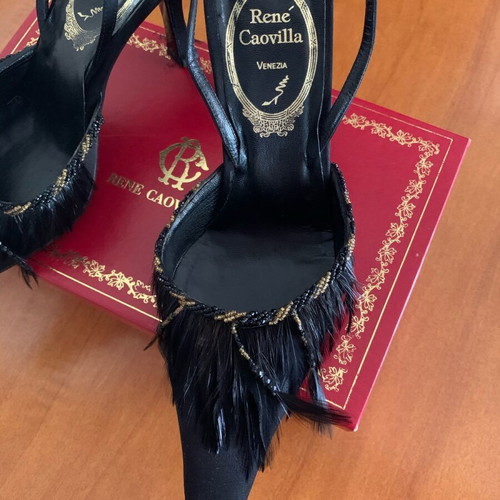 René Caovilla shoes used with natural feathers, size 38