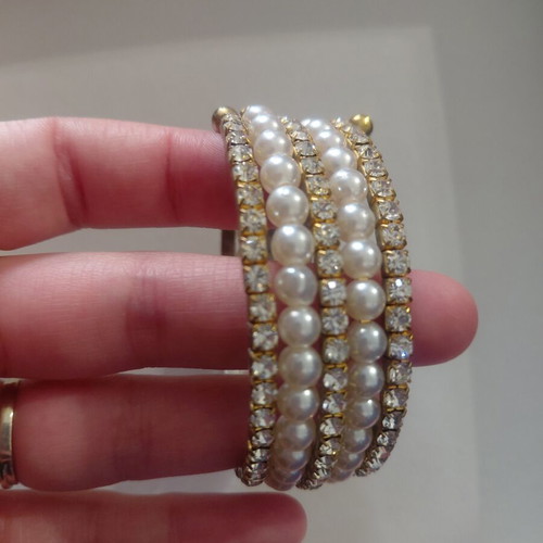 Spiral bracelet like new, gold color