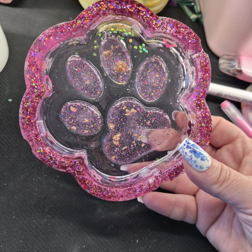 The Paw ashtray new made of epoxy and UV resin