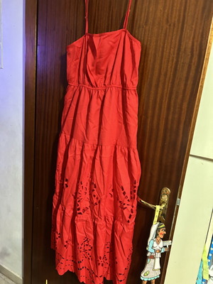 Red dress with embroidery, adjustable straps, XL