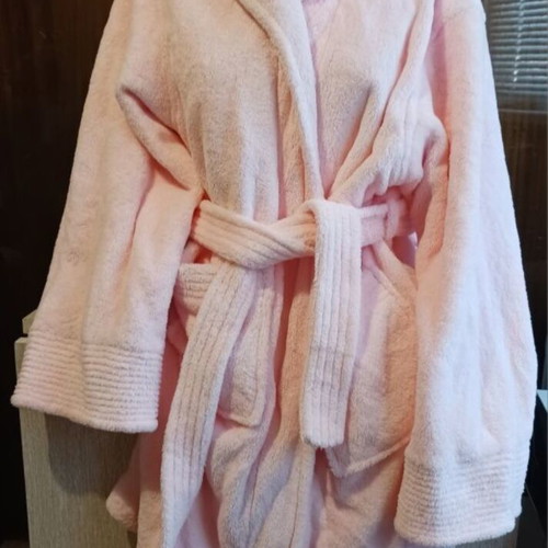 Nicole Miller bathrobe new, soft plush, powder color, size L