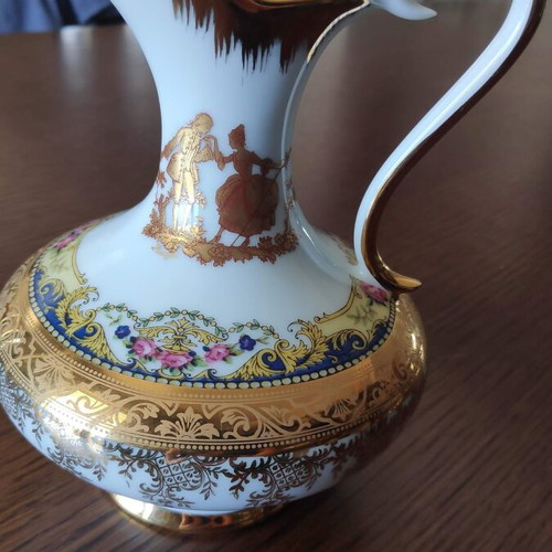 Imperia Limoges porcelain jug hand-painted, like new, 22 ct gold