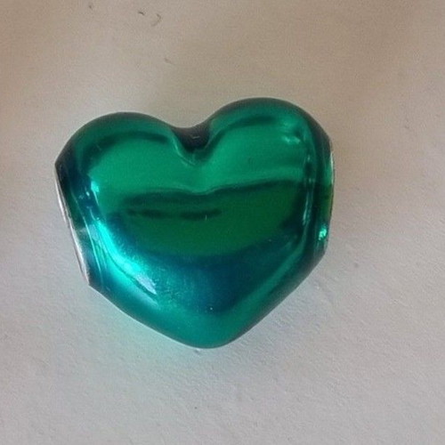 Pandora Moments charm metallic green heart 793337C07