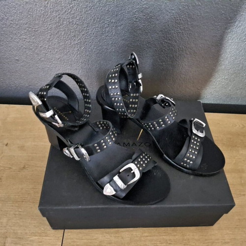 Glamazons women's sandals like new, black, size 38