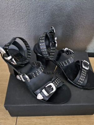 Glamazons women's sandals like new, black, size 38