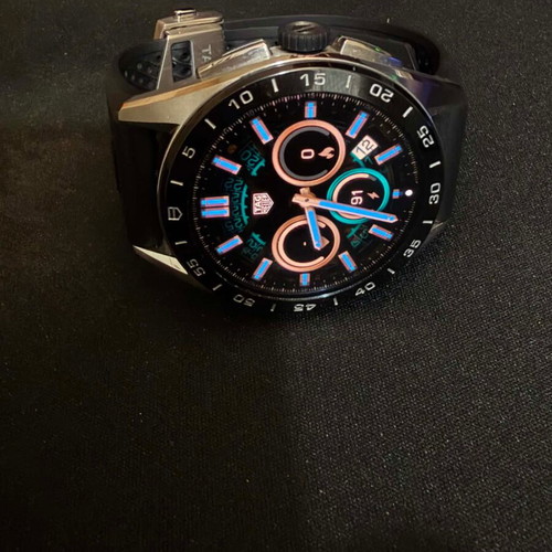 TAG Heuer Connected 45mm Steel Case Black Rubber Strap like new