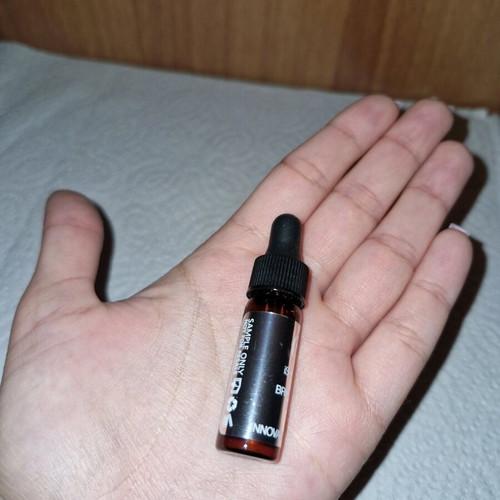 Brightening Serum sample by is clinical new 3.75ml