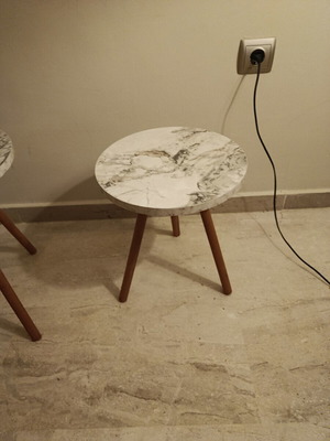 Side tables used with minor marks